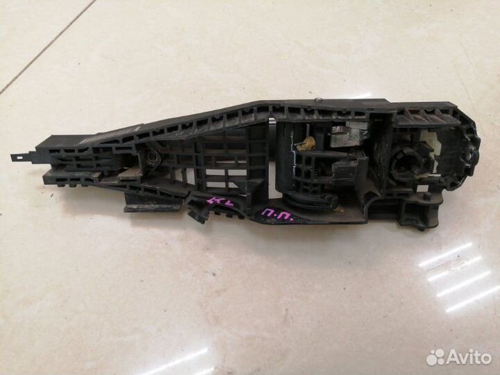 Ручка двери внешняя передняя правая Jeep Cherokee