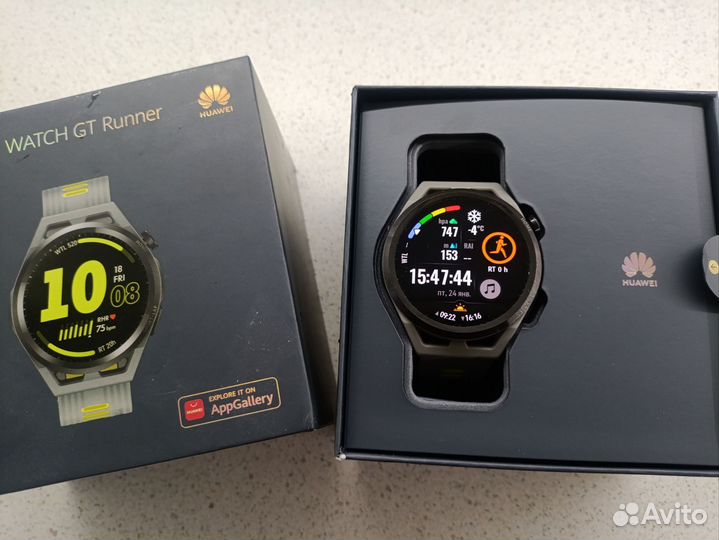 Смарт часы huawei gt runner
