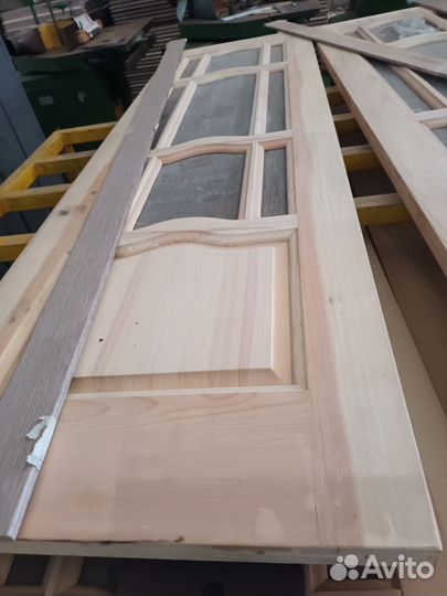 Двери деревянные