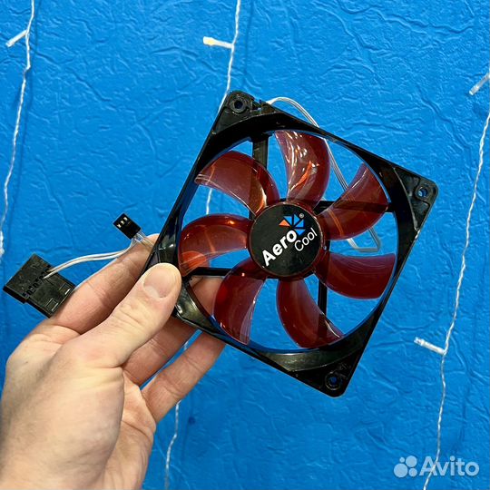 Вентелятор для корпуса пк + подсветка