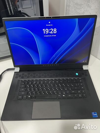 Dell alienware x17 r1