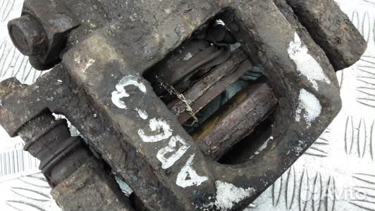 Суппорт тормозной задний правый dodge journey (ABG