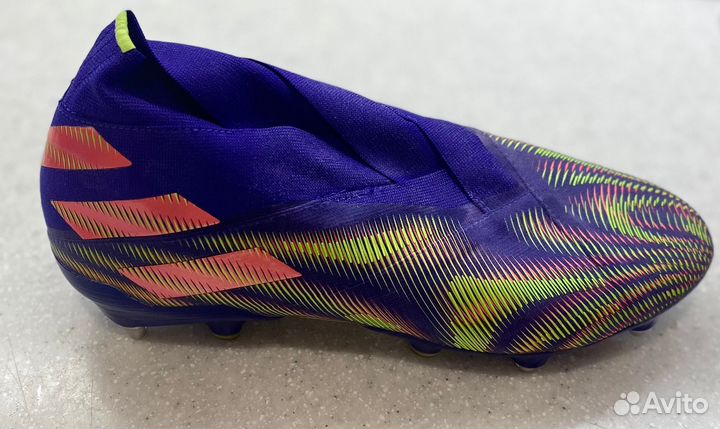 Футбольные бутсы adidas Nemeziz.Размер EUR 40