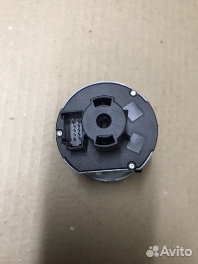 Переключатель света фар Skoda Yeti 5L