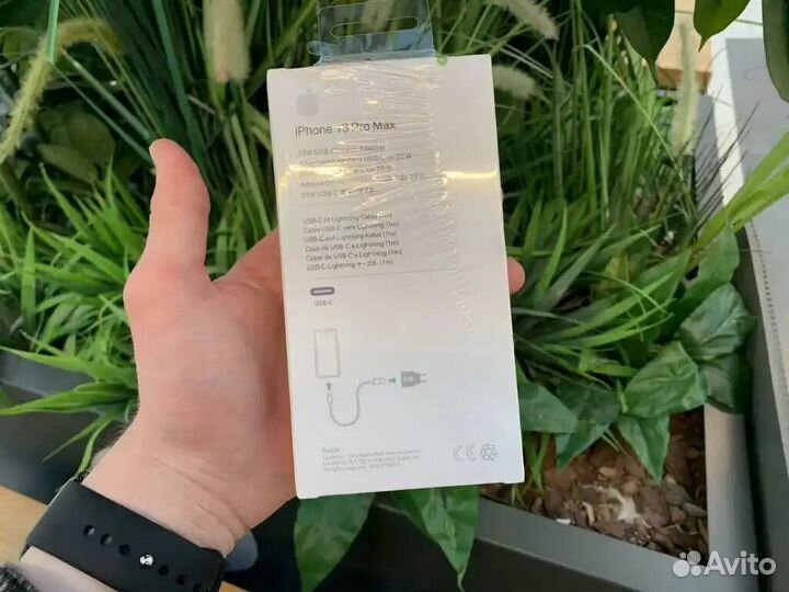 Зарядка на iPhone блок с кабелем