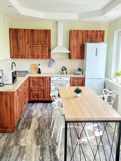 2-к. квартира, 72 м², 7/10 эт.