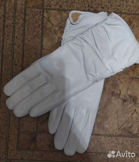 Перчатки новые (кожа)