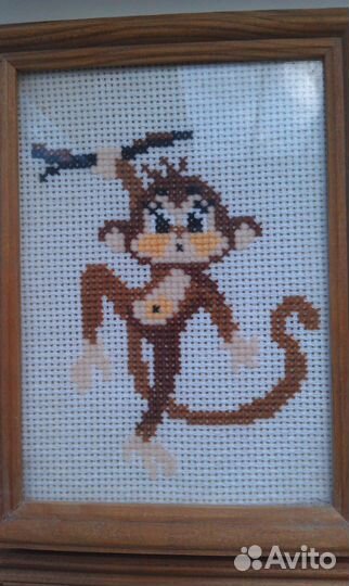 Вышитые обезьянки