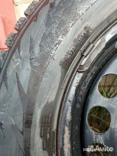 Pirelli Formula Ice 215/65 R16