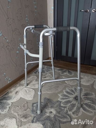 Ходунки для взрослых