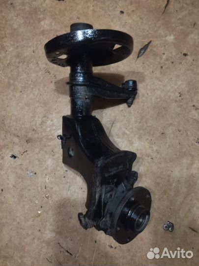 Поворотный кулак Audi a6 c4/a6
