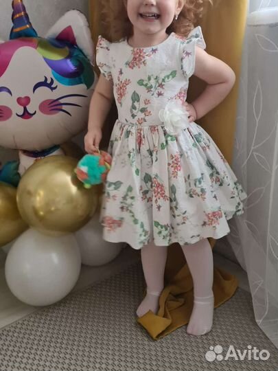 Платье нарядное 104 для девочки