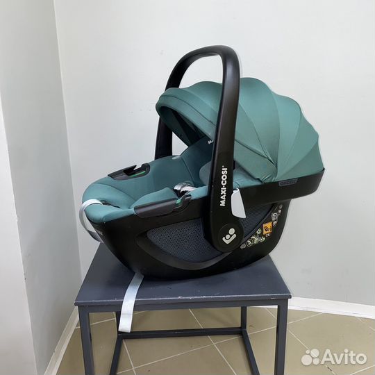 Автолюлька Maxi Cosi pebble 360