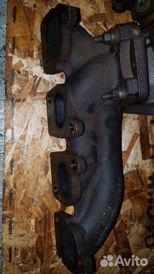 Коллектор выпускной Peugeot 3008 EP6CDT 2011