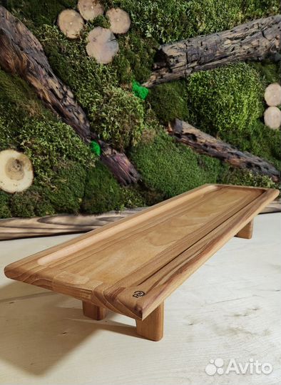 Сервировочный столик