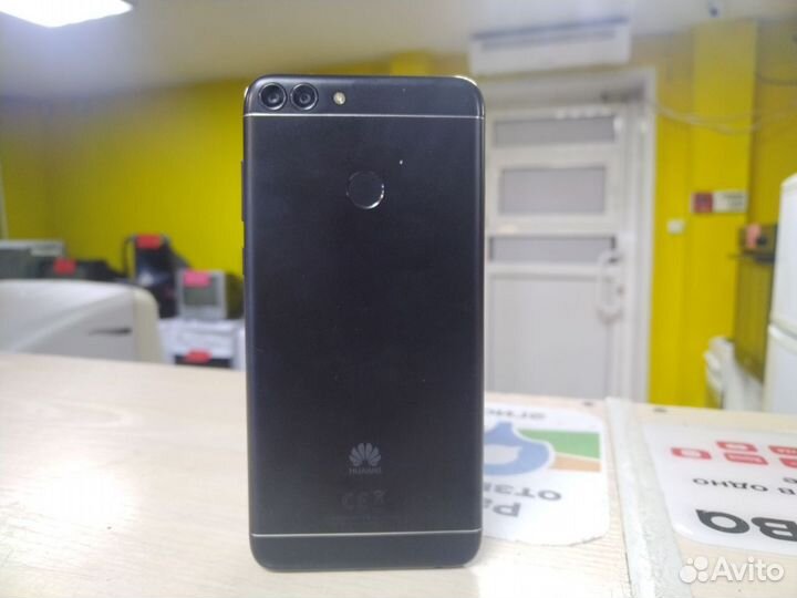 HUAWEI P Smart, 3/32 ГБ