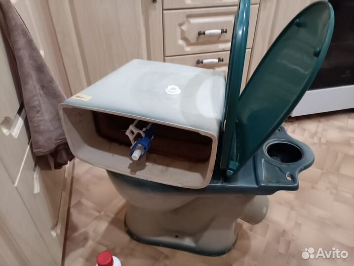 Унитаз бу, целый, комплект