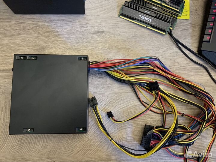 Блок питания Aerocool 750w
