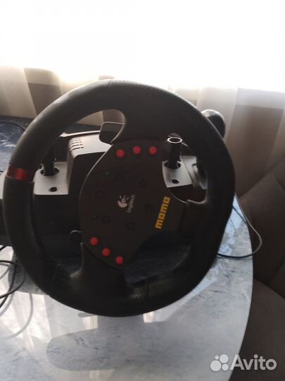 Игровой руль и педали