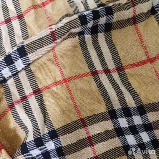 Шарф burberry. оригинал почти новый