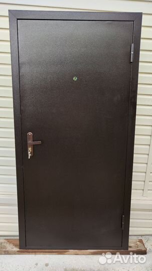 Дверь металлическая входная