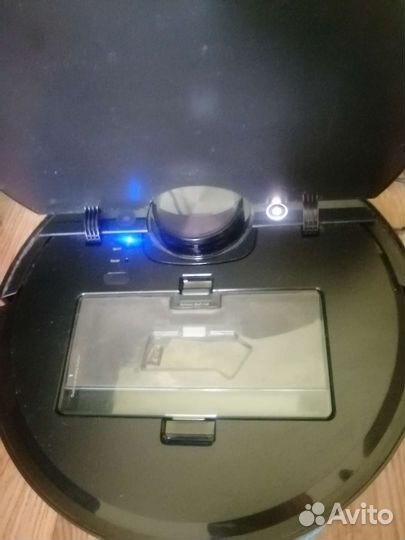 Робот пылесос Midea m7 на запчасти