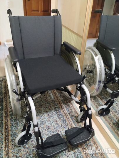 Кресло-коляска инвалидная с ручным приводом комнат