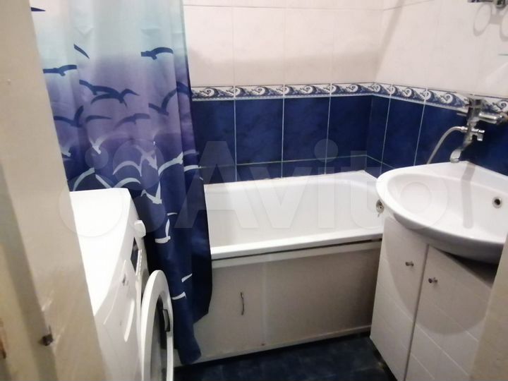 2-к. квартира, 56 м², 1/4 эт.