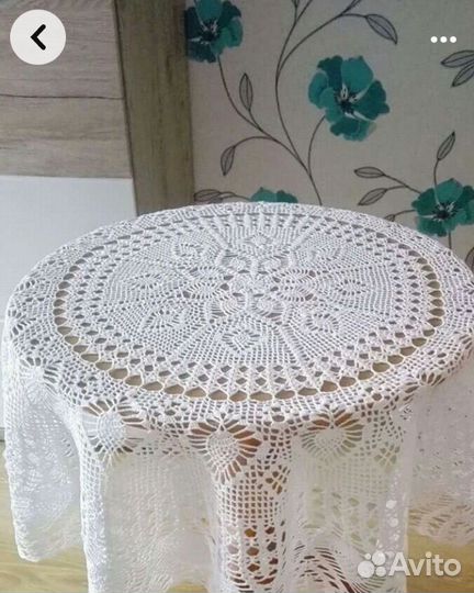 Скатерть круглая новая.D 150см