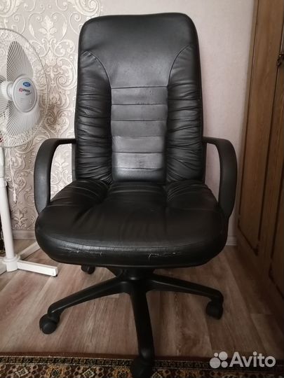 Компьютерное кресло