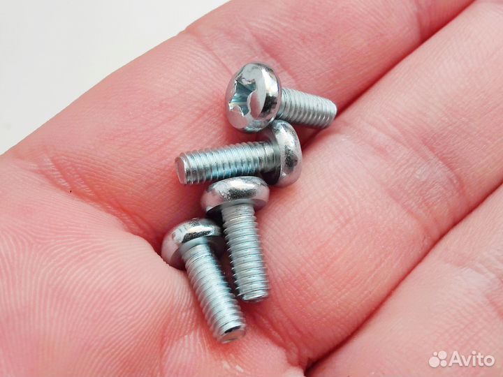 Кронштейн настенный Hama