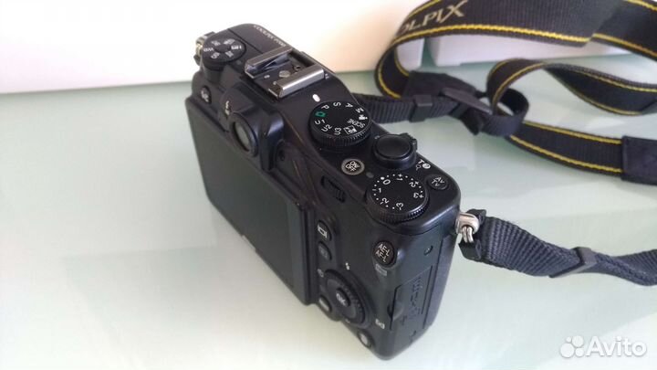 Фотоаппарат Nikon p7000