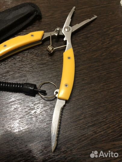 Рыболовные плоскогубцы