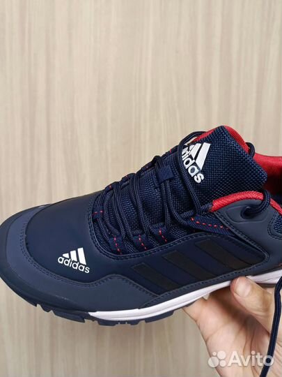 Кроссовки adidas gore tex