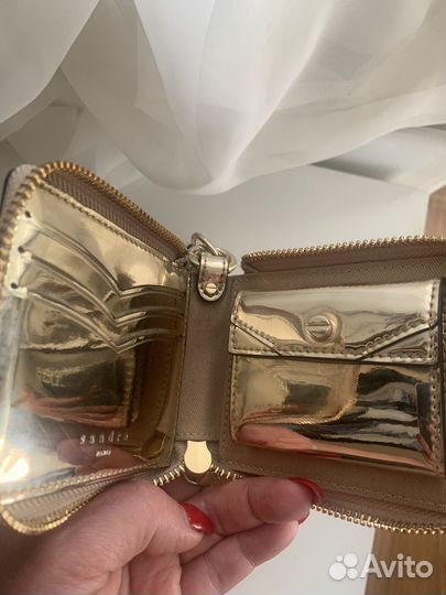 Кшелек на длинной цепочке Sandro