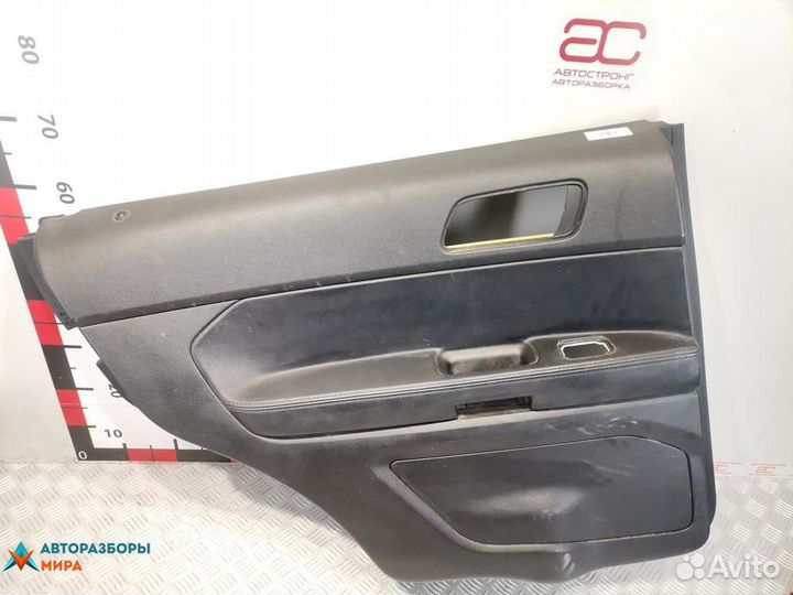 Обшивка двери задняя левая Ford Explorer 5 рест