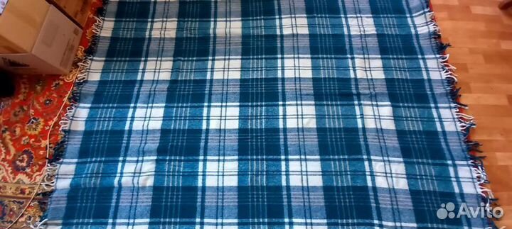 Плед шерстяной новый