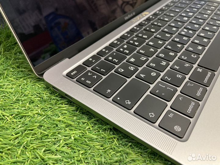 MacBook Air 13 2020 M1 (русская раскладка) Покупка