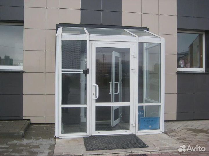 Двери со стеклом