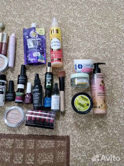 Набор косметики пакетом
