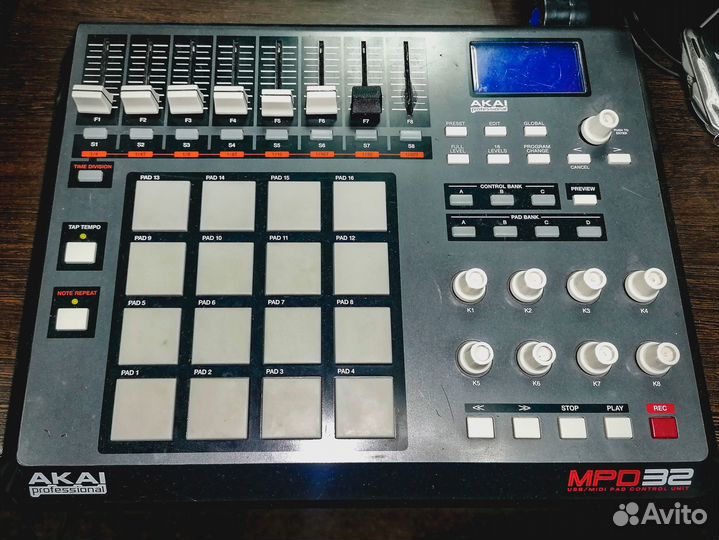 Midi контроллер