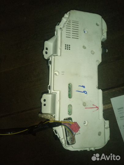 Панель приборов Toyota Corolla ZZE150