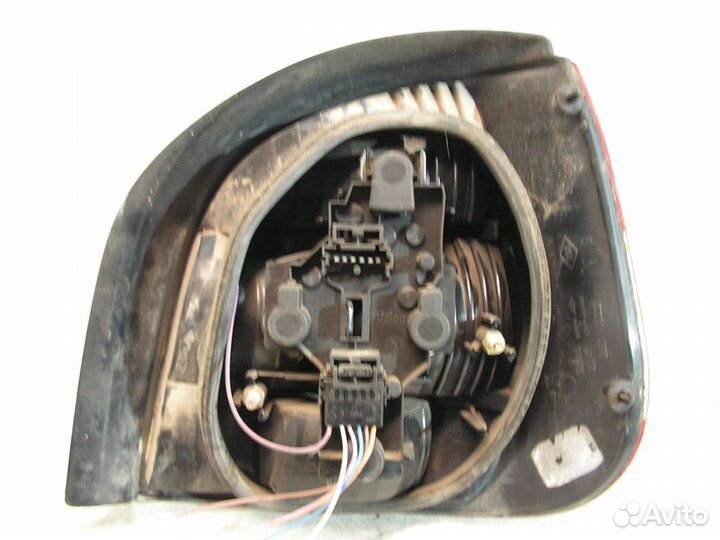 Renault scenic 2000 стоп фара правая