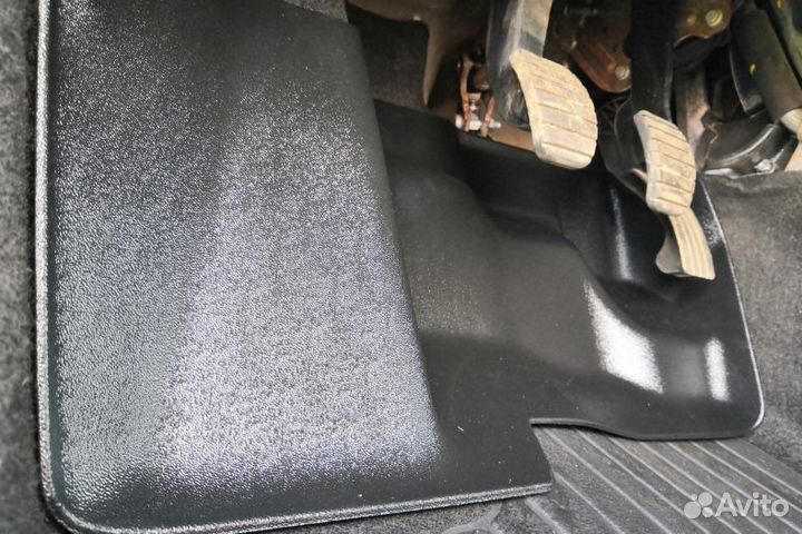 Площадка под педали Дастер, Ларгус, Логан, Сандеро