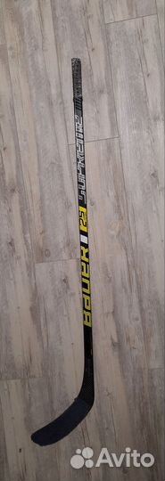 2 клюшки Bauer