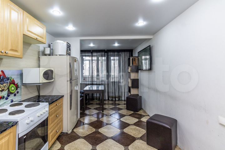 3-к. квартира, 57,1 м², 2/5 эт.