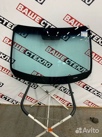 Лобовое стекло Mazda Tribute Замена 1 час