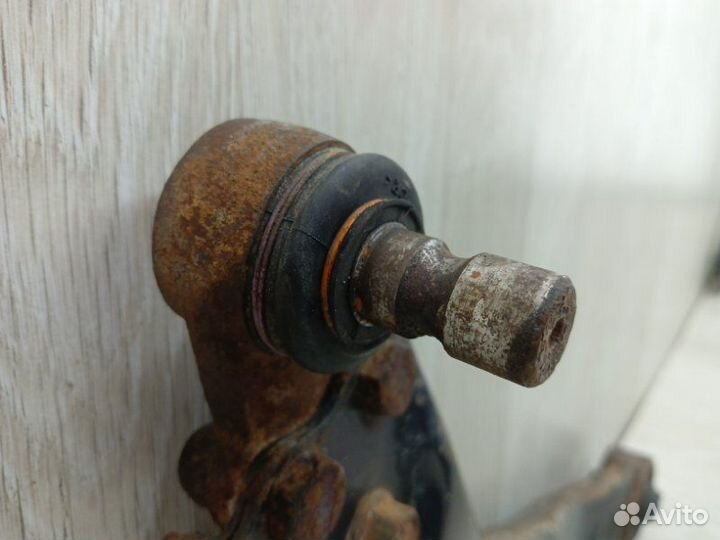 Рычаг подвески передний правый Hyundai Ix35