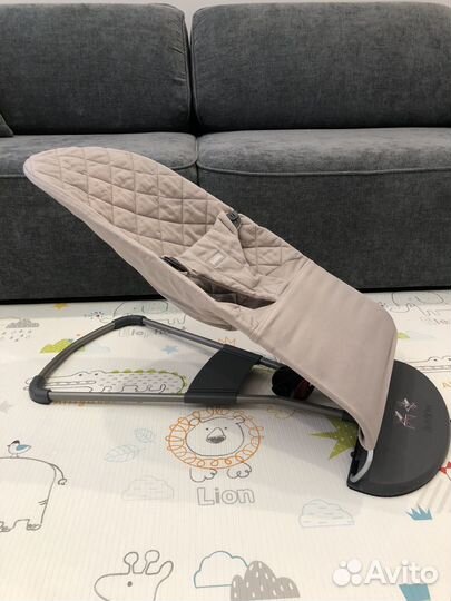 Шезлонг babybjorn оригинал