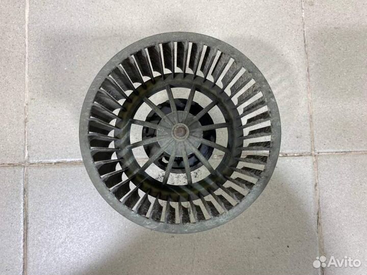 Моторчик отопителя Audi 100 C4 1991-1994 013011116